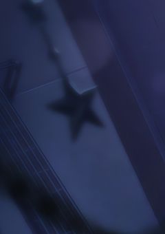 # 光 を 飲 み 込 む よ う な