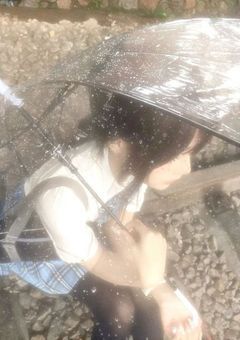 　　’’　　思 い 出 １ つ に 囚 わ れ た い　。　　’’　