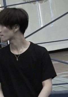 隣の君に、恋をした