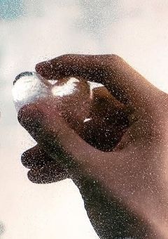 リンディーララ ．