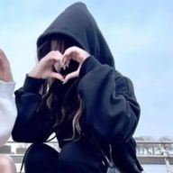 𝓨𝓾𝓲 @低浮上🍀さんのアイコン画像