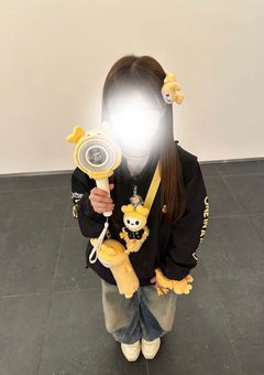 スノの紅一点は、アイドルオタクです