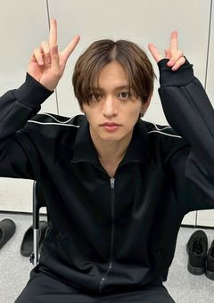 ㅤㅤ幼 馴 染 が 重 す ぎ ま す