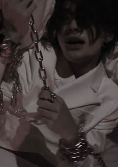 特　殊　性　癖　_____ 。