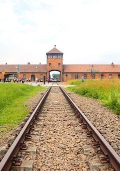 アンネ・フランクの妹はユダヤ人の裏切り者