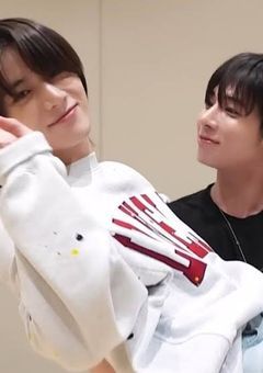 変態な男を拾った経験ゼロな男の話。