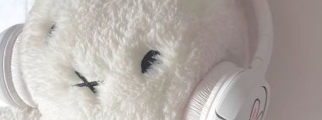 結衣さんの壁紙画像