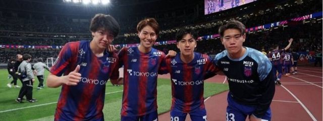 烏才ララ@鹿サポさんの壁紙画像