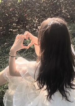 　　√♥𝖜𝖊𝖉𝖉𝖎𝖓𝖌♬"