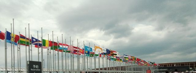 ぁぃぅ @冷たい水をください、できたら時間もくださいさんの壁紙画像