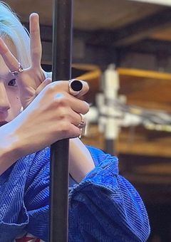 君は遠い存在だから