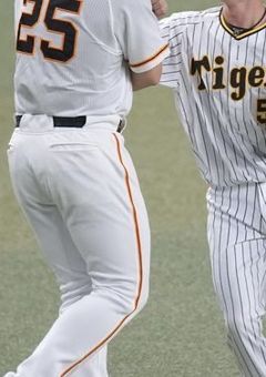 　プロ野球　．