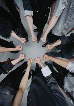 SnowManとは実は恋人?!9人から告白?!