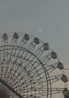 𝐏𝐑𝐎𝐋𝐎𝐆𝐔𝐄