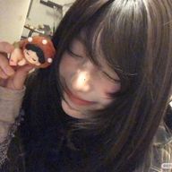︎︎　　ᴍᴇʀᴜさんのアイコン画像