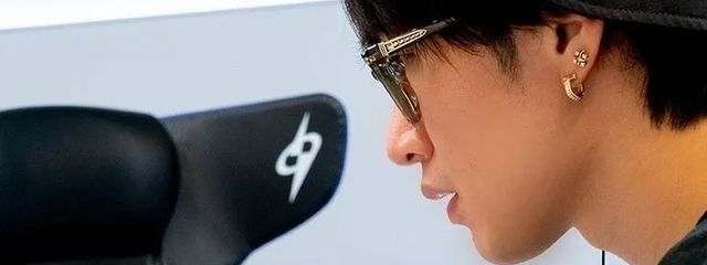 Yolさんの壁紙画像