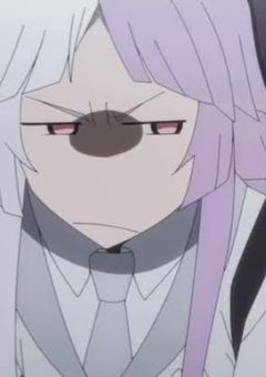 転生したけどテンプレの愛されは嫌なので全力で回避したいと思います！！