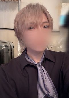 AMPTAKA‪×COLORSのX担当は 、 性同一性障害者 ？