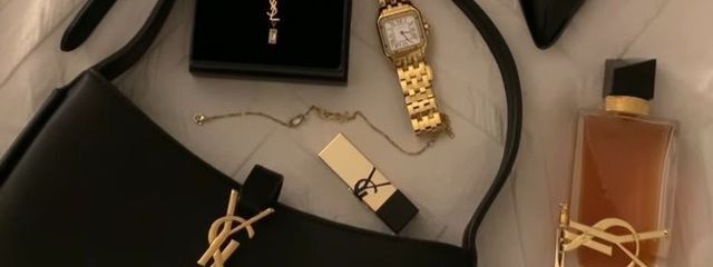 　　　        ena ． さんの壁紙画像