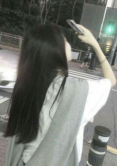 　同僚のオタクやってます　．　