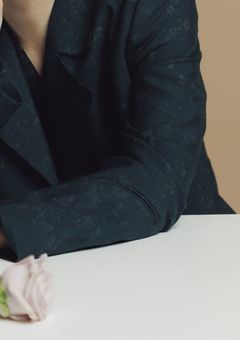 六 石 の 姫 ．嫌 わ れ て も 最 強 す ぎ た 件   ．