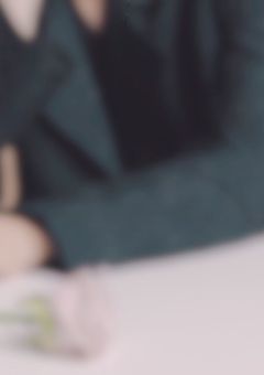 六 石 の 姫 ．嫌 わ れ て も 最 強 す ぎ た 件   ．