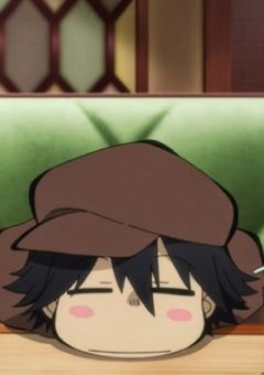 喫茶【うずまき】で働く少年店員。