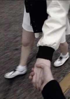 匂わせちゃんは、________