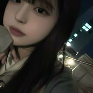 輝　莉　．　＠　新　作さんのアイコン画像