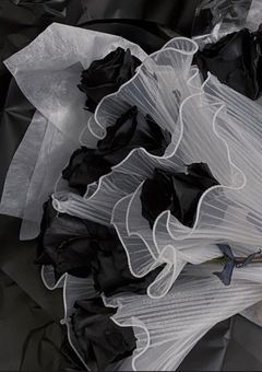 　．迷惑かと思って 大人しく身を引いたら 好かれてた。