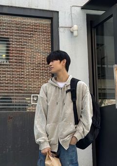 𝖥𝗂𝗋𝗌𝗍 𝗍𝗁𝖾𝖿𝗍.