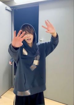  ギ ャ ル 好 き 変 態 ア イ ド ル v s 受 け 流 し J K 