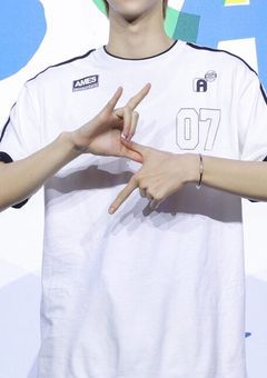 💙_青いパンジーに祈りを込めて_💙