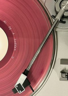 隣の吸血鬼は意外と優しい  /    kzh