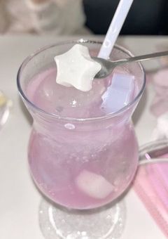 雪降る夜に君を待つ。