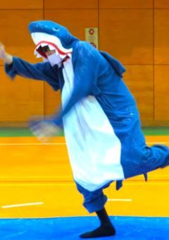 愛してるの言葉だけじゃ足りないの