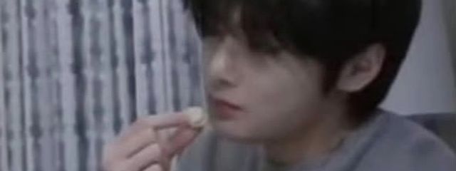 ミンウク　（　クレア　）さんの壁紙画像