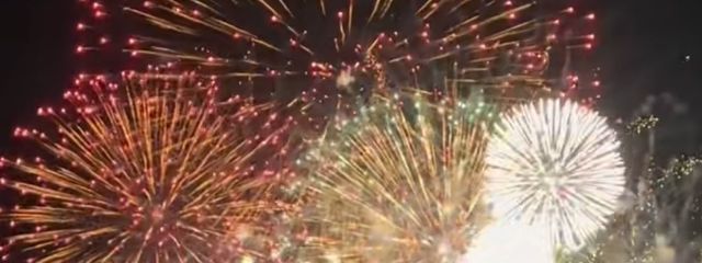なく"さんの壁紙画像