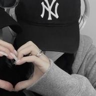 瑠空 ‪︎‬🖤⚡️ @ お隣とペア画中 .ᐟ‪ さんのアイコン画像