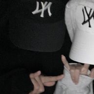 　　𝑹 ིྀ　　❥❥︎　𝟎𝟔𝟏𝟖さんのアイコン画像