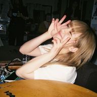 ︎ ︎ ︎ ︎ ︎ ︎ ︎陽依さんのアイコン画像