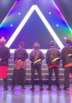あっちこっちAぇ呼んだらオタク溺愛されてました!?
