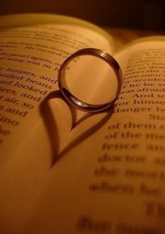 ひかりが揺れた、その瞬きの中で。