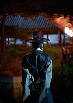 月を越えて、君の隣へ