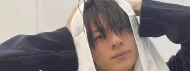 莉々菜さんの壁紙画像