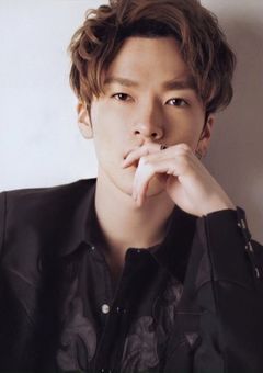 💜×💚×💖と女性住む4人