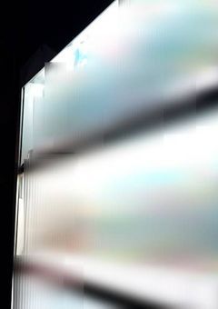 実験施設の女の子