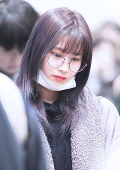 カメラに写ってた一般人、たった一日で有名人になっちゃいました