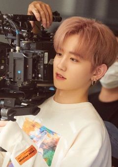 髙田真史帆、ビッチにつき＿