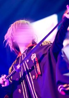 シリーズ化　::　赤色騎士には姉がいました !?